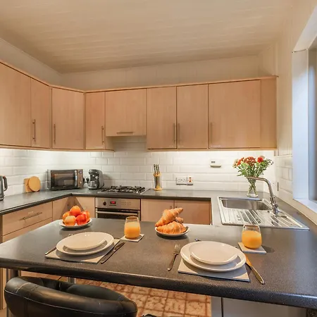 Castle Townhouse Tatil Evi